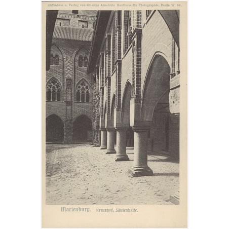 Marienburg. Kreuzhof, Säulenhalle