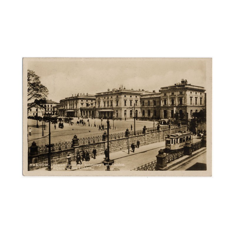 Kraków. Główny dworzec kolejowy i ul. Lubicz. La gare et rue Lubicz