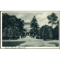 Zamek w Gorzycach - Widok z parku.