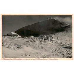 Riesengebirge. Schneekoppe 1605 m ü. d. M. mit Schlesierhaus u. Riesenbaude