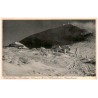 Riesengebirge. Schneekoppe 1605 m ü. d. M. mit Schlesierhaus u. Riesenbaude