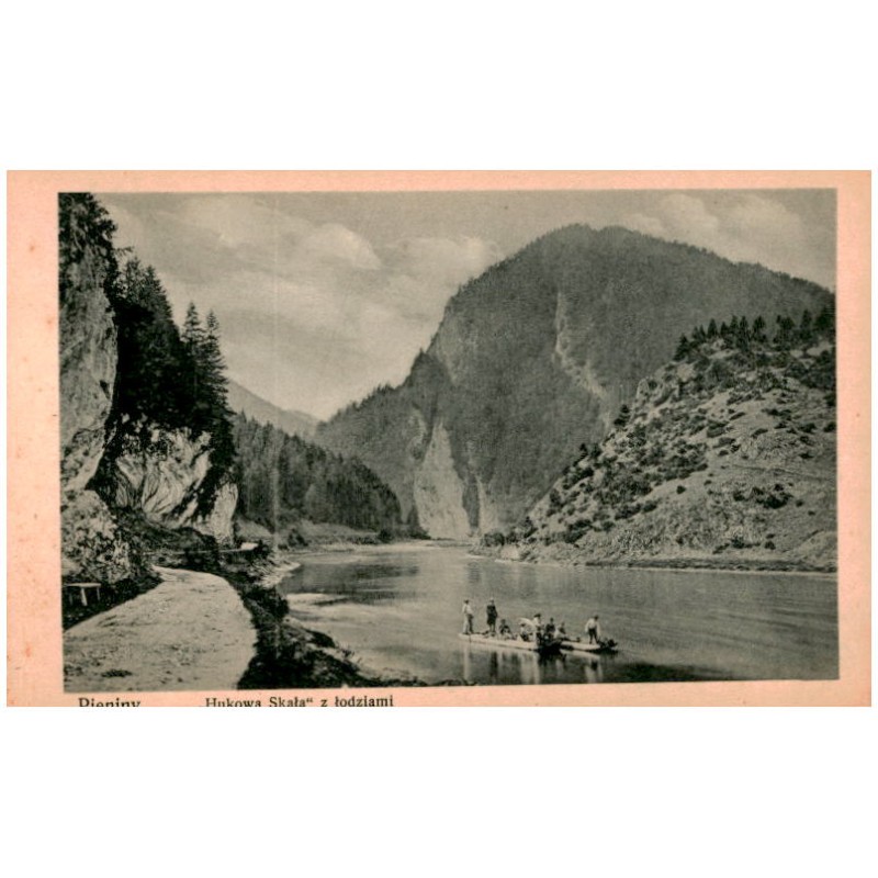 Pieniny. "Hukowa Skała" z łodziami