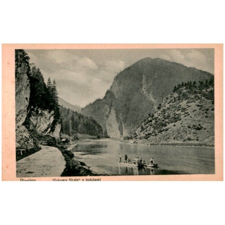 Pieniny. "Hukowa Skała" z łodziami