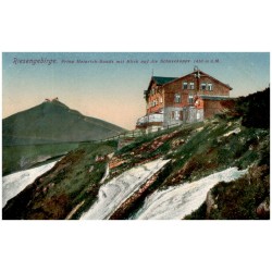 Riesengebirge. Prinz Heinrich-Baude mit Blick auf die Schneekoppe 1410 m ü. M.