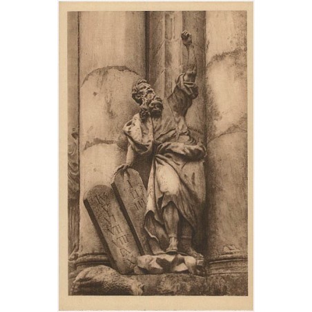 Grüssau: Statue am Kirchenportal der Abteikirche. photogr. "Beuroner Kunstschule, Beuron -