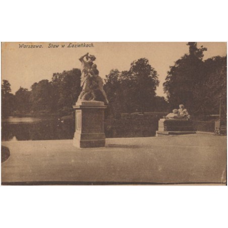 Warszawa. Staw w Łazienkach. Zdjęcie J. Michalskiego
