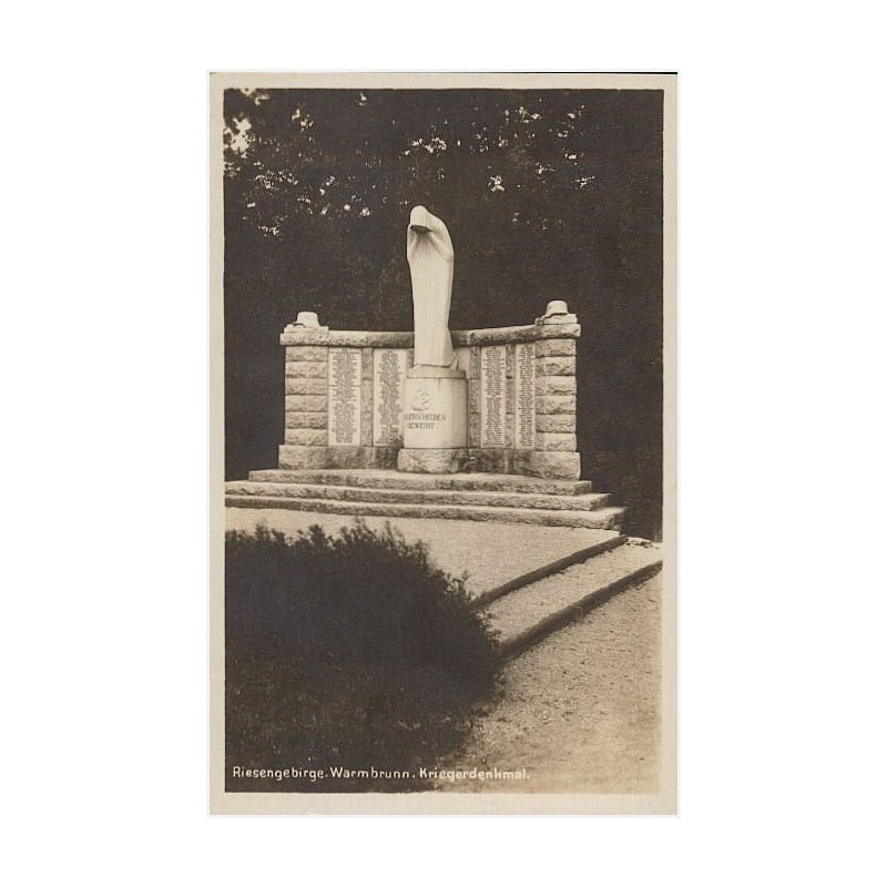 Riesengebirge. Warmbrunn. Kriegerdenkmal