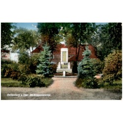 Rothenburg a. Oder. Am Kriegerdenkmal.