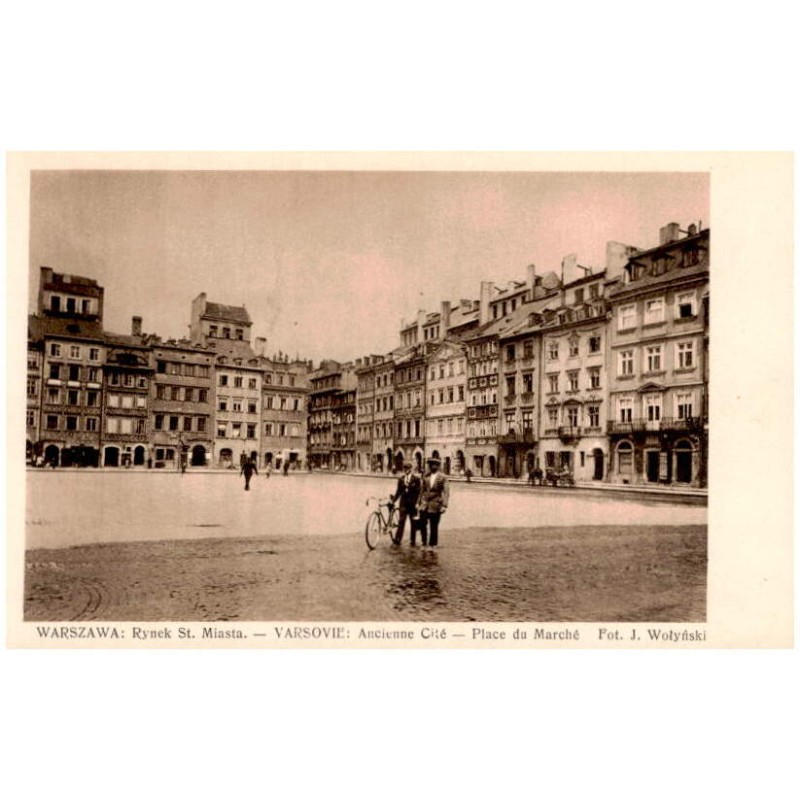 Warszawa: Rynek St. Miasta - Varsovie: Ancienne Cité - Place du Marché. Fot. J. Wołyński