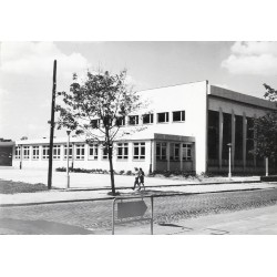 "Gostyń Szkoła fot. J. Siudecki 60-133 k-32892 Barwne"