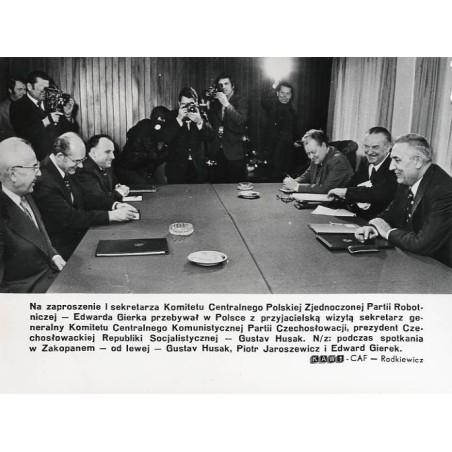 "[...] N/z: podczas spotkania w Zakopanem - od lewej - Gustav Husak, Piotr Jaroszewicz i Edward Gierek. KAW-CAF - Radkiewicz".