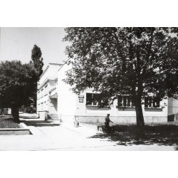 "Gostyń - Muzeum Ziemi Gostyńskiej Biblioteka Publiczna i Gminy fot. J. Siudecki 60-77 28592 Barwne"