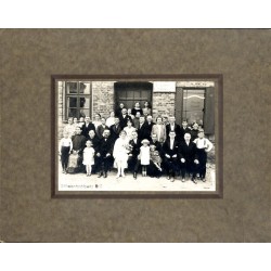 "Schwientochlowitz O/S" / Grupa Górnoślązaków. Wesele w Świętochłowicach