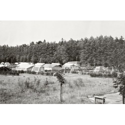 "Lubasz - Pole namiotowe w ośrodku wyp. nad jez. fot. J. Tymiński 1295/W 68-108 05911-3 Barwne"