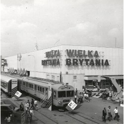 "Poznań. MTP - pawilon Anglii fot. A. Paruzel 71-676 57973 barwne"