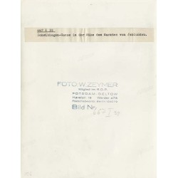 "667 I 39 Schwibbogen-Gasse in der Näche des Marktes von Jablunkau." / Zaułek z przyporą łukową koło rynku w Jabłonkowie]