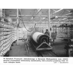 "W Zakładach Przemysłu Jedwabniczego w Gorzowie Wielkopolskim (woj. zielonogórskie) uruchomiono nowoczesną wykańczalnię [...]. C