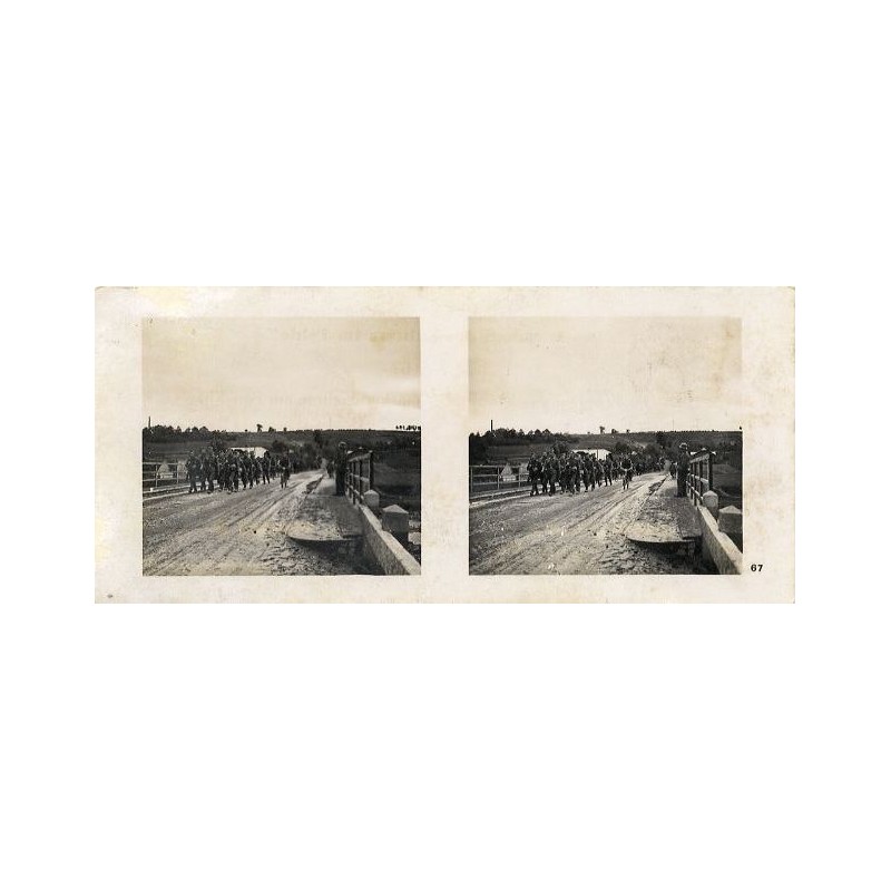 "Bild Nr. 67 Deutsche Truppen passieren die Demarkationslinie am San-Fluss"