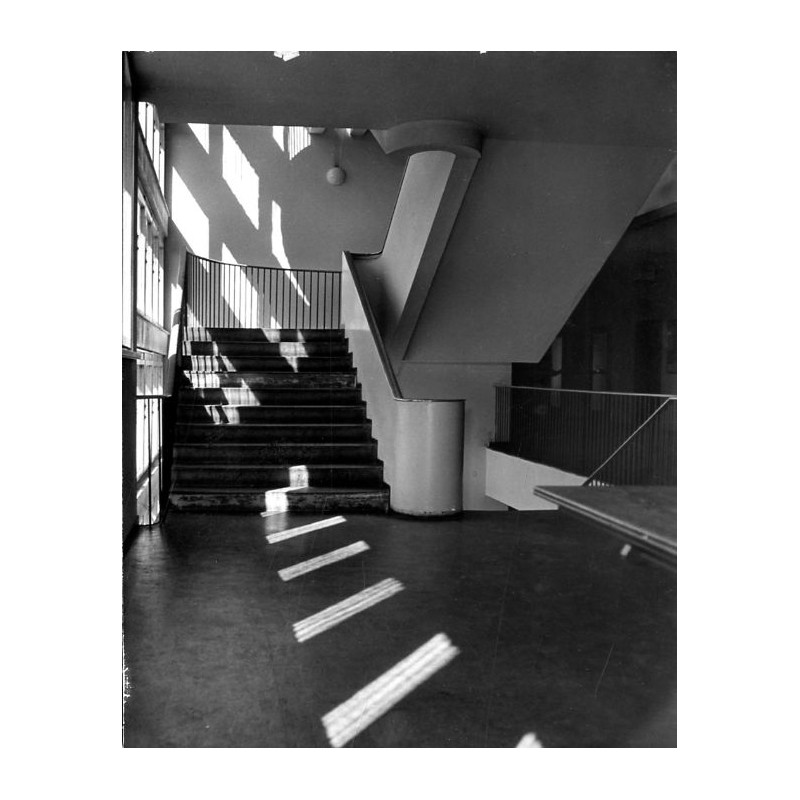 Adam Śmietański: Opolszczyzna. Klatka schodowa "12T42", 196-