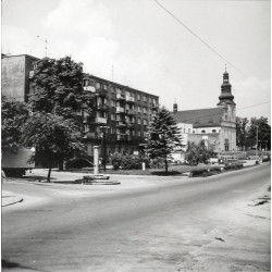 "Trzcianka Ul. gen W. Sikorskiego fot. St. Wiktor 68-493 30129-2 barwne."