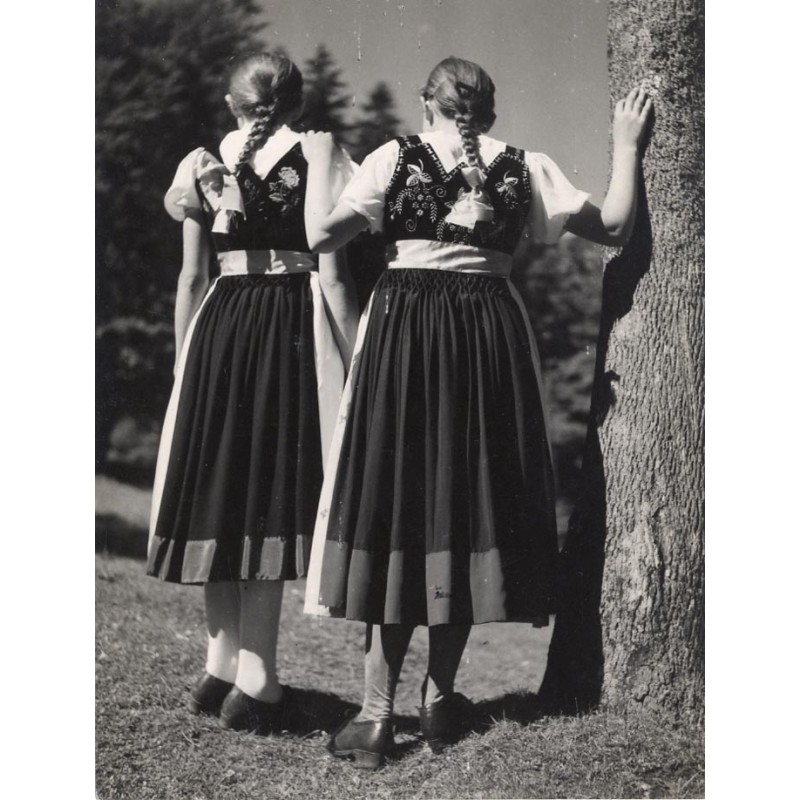 "Oberschlesische Tracht in Weichsel O/S Teschener Land [...]"