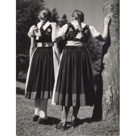 "Oberschlesische Tracht in Weichsel O/S Teschener Land [...]"