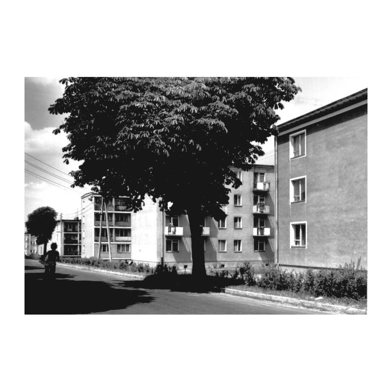 "Poznańskie Czarnków. Nowe budownictwo 31-2527 B-10981"