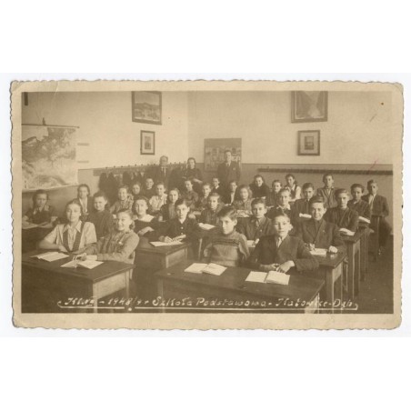 "Kl. VII - 1948/9 - Szkoła Podstawowa - Katowice-Dąb" ("Własność Janina Kula. Klasa VII. [...]")