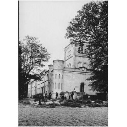 "Radawnica - Pałac, siedziba Uniwersytetu Ludowego fot. J. Tymiński 02108-2 Barwne 68-48"