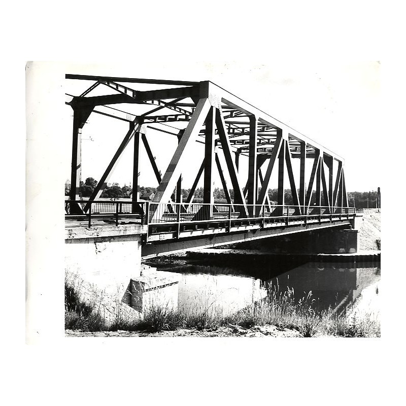 Dwutorowy most kratowy Magistrali Zachodniej PMP-PW nad Kanałem Gliwickim