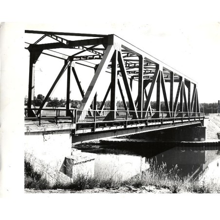 Dwutorowy most kratowy Magistrali Zachodniej PMP-PW nad Kanałem Gliwickim