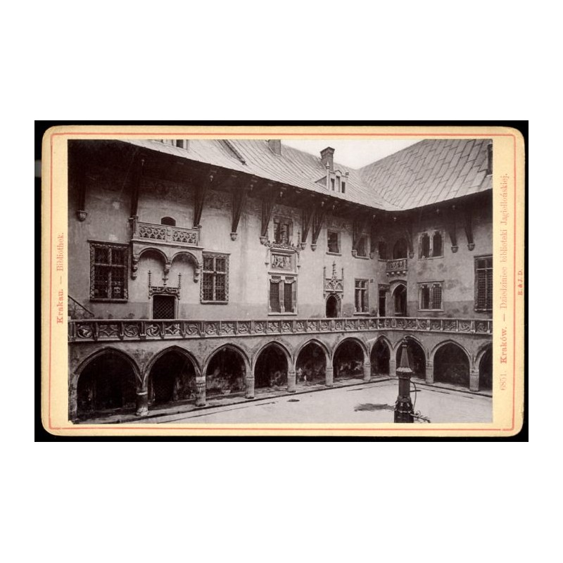 "6851. Kraków. - Dziedziniec biblioteki Jagiellońskiej. Krakau. - Bibliothek."