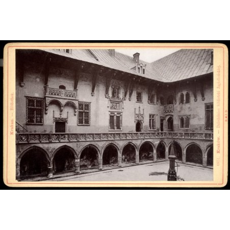 "6851. Kraków. - Dziedziniec biblioteki Jagiellońskiej. Krakau. - Bibliothek."