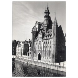 "Gdańsk. Muzeum Archeologiczne i Brama Mariacka. 22-1425"