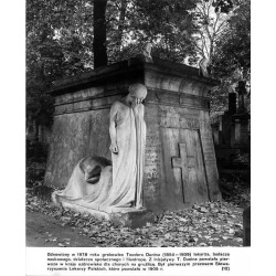 "(12) Cmentarz Powązkowski w Warszawie" / grobowiec Duninów / Teodor Dunin