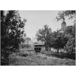 "Krajenka - widok w kierunku młynów wodnych. fot. J. Tymiński 02105-3 Barwna 68-43"