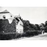 "Lubasz - Park, widok w kierunku pałacu (obecnie własność PGR) fot. J. Tymiński 1295/W 68-104 05907-1 Barwne"