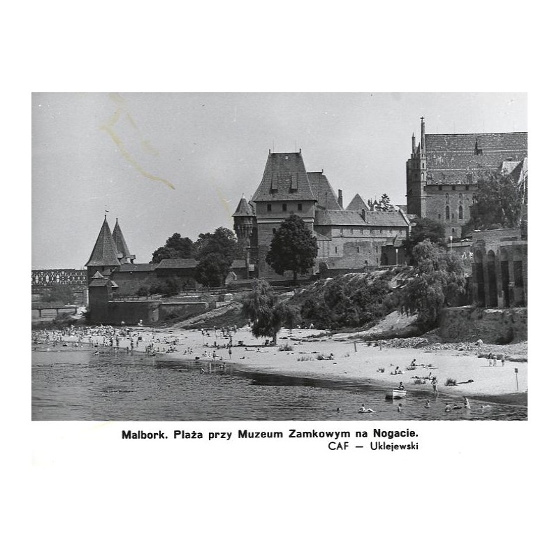 "Malbork. Plaża przy Muzeum Zamkowym na Nogacie. CAF - Uklejewski"
