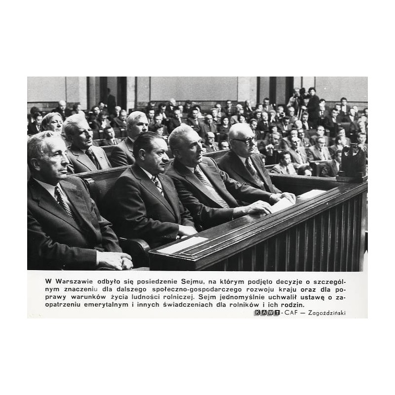"W Warszawie odbyło się posiedzenie Sejmu, na którym podjęto decyzje o szczególnym znaczeniu [...] KAW-CAF - Zagoździński"
