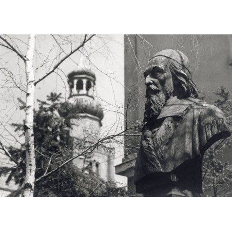 "Leszno Pomnik J. A. Komeńskiego 31-2775"