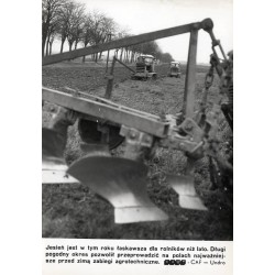 "[...] Długi pogodny okres pozwolił przeprowadzić na polach najważniejsze przed zimą zabiegi agrotechniczne. KAW-CAF - Undro"