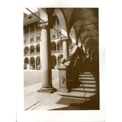 "Kraków: Dziedziniec Wawelski"