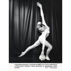 "Lidia Wierciszewska, zawodniczka MKS przy Pałacu Młodzieży w Warszawie [...] CAF - Matuszewski"