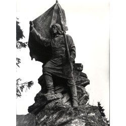 Lwów. Pomnik na Górce Powstańców Styczniowych na Cmentarzu Łyczakowskim we Lwowie