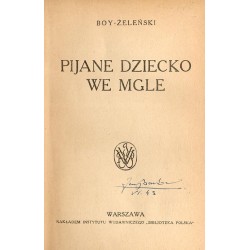 Pijane dziecko we mgle