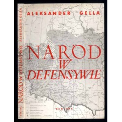 Naród w defensywie. Rozważania historyczne