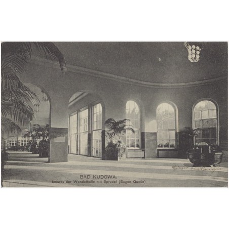 Bad Kudowa. Inneres der Wandelhalle mit Sprudel (Eugen-Quelle)