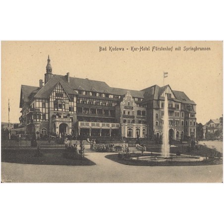 Bad Kudowa - Kur-Hotel Fürstenhof mit Springbrunnen