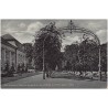 Bad Kudowa. Partie im Kurpark mit Wandelhalle u.d. 400 m langen Allee