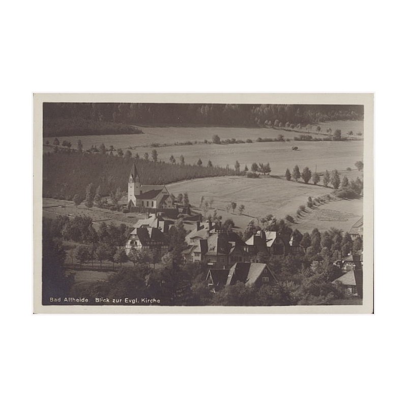 Bad Altheide. Blick zur Evgl. Kirche